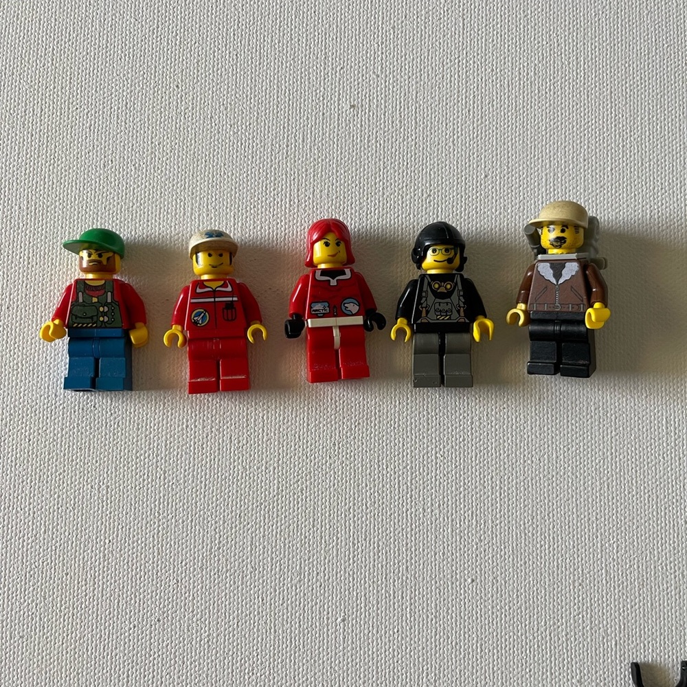 Lego Mini Figures (13)and weapons